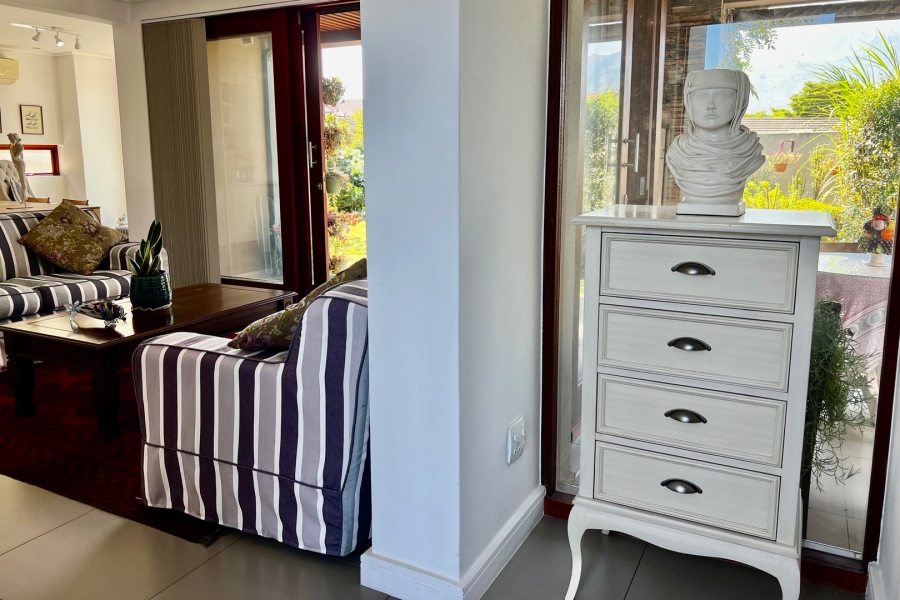 3 Bedroom Property for Sale in Earls Court Lifestyle Estate Western Cape